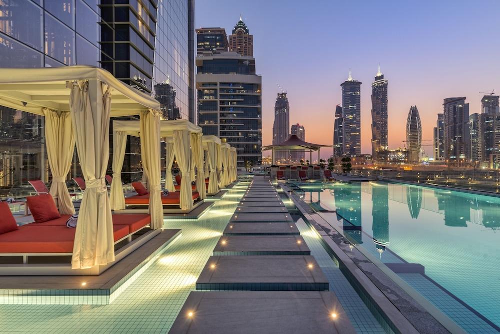 Canal Central Hotel Dubai Exterior photo